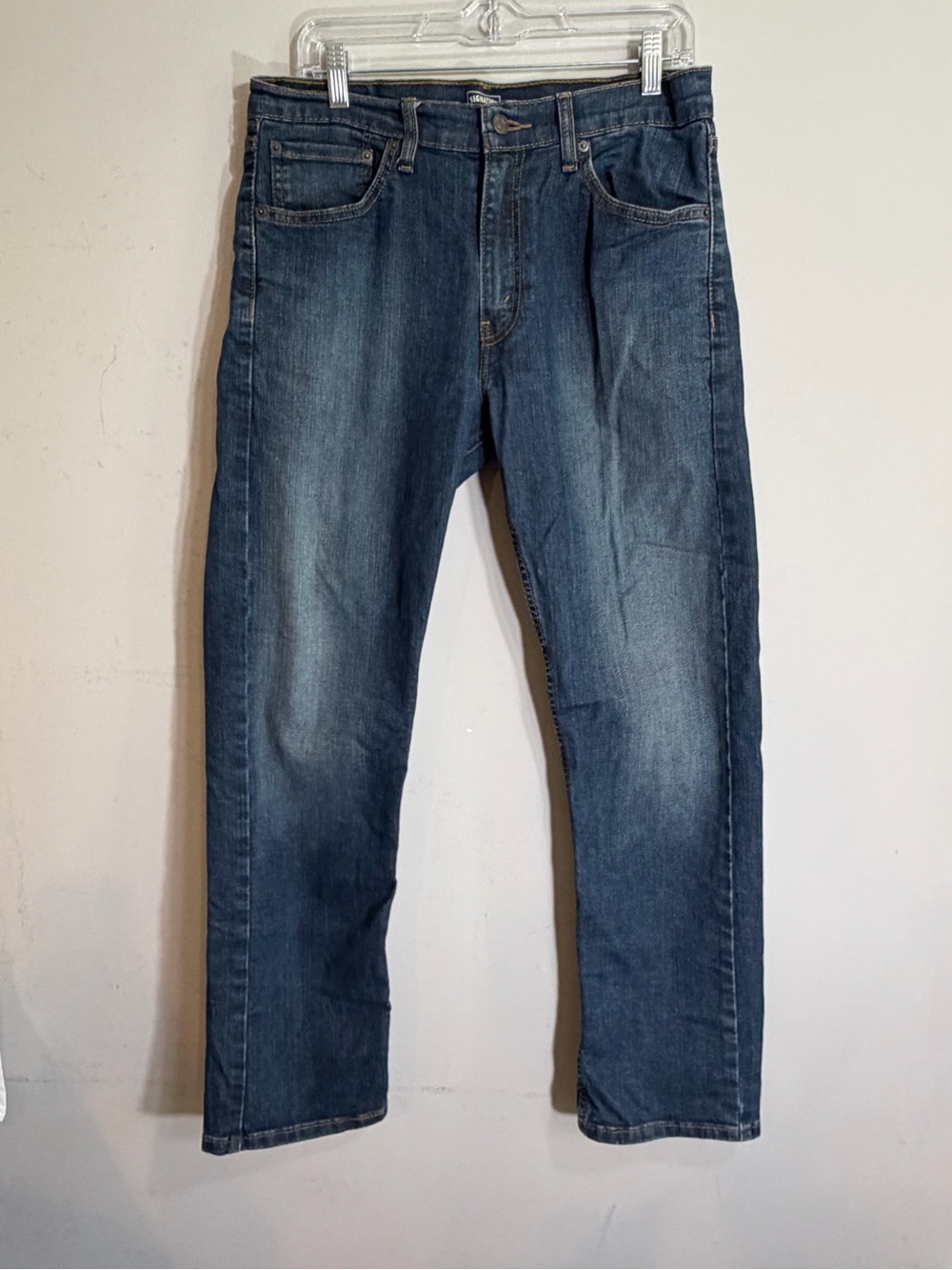 Levi’s signature dark was jeans 32x32